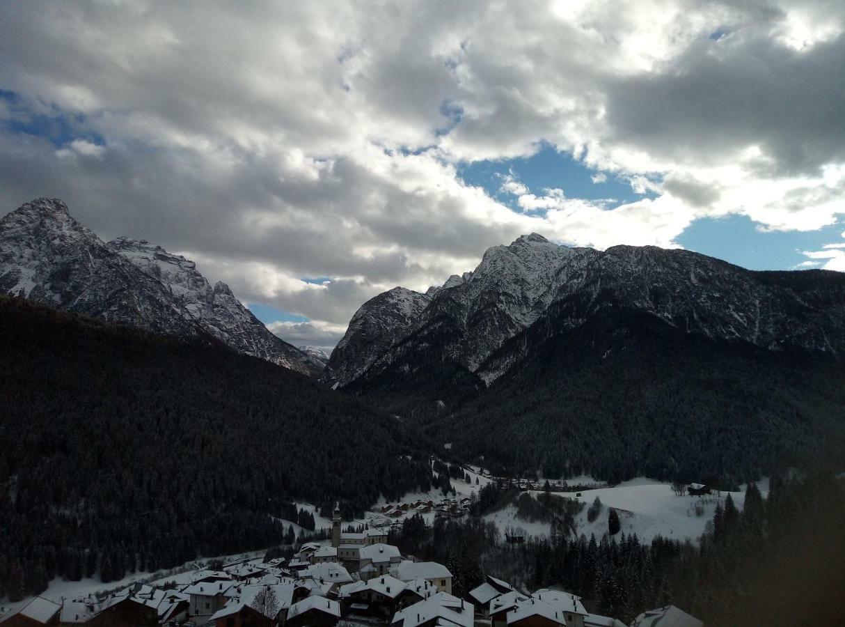 B&B Il Tulipano San Pietro di Cadore Dış mekan fotoğraf